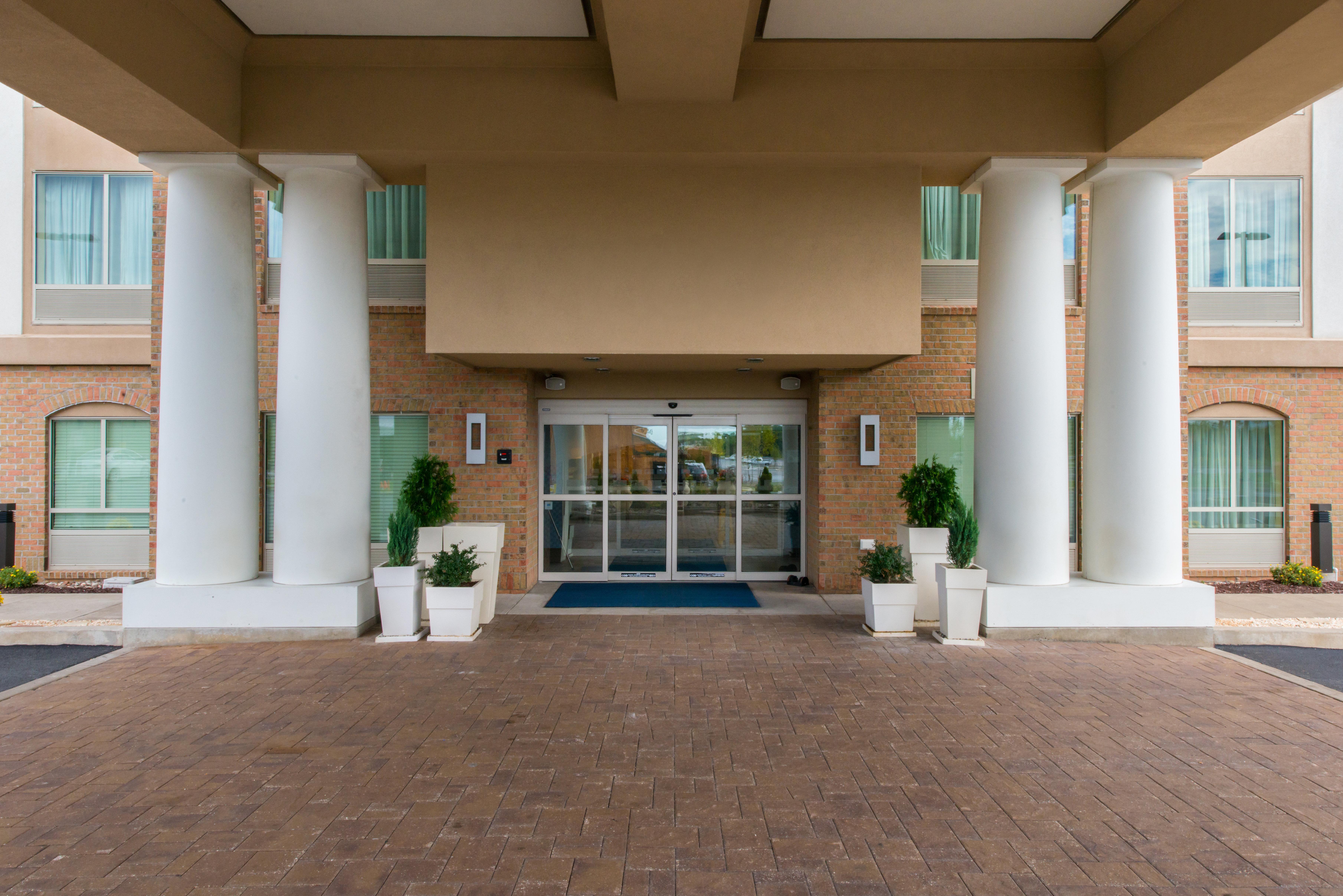 Hotel Express And Dickson By Ihg Dickson City